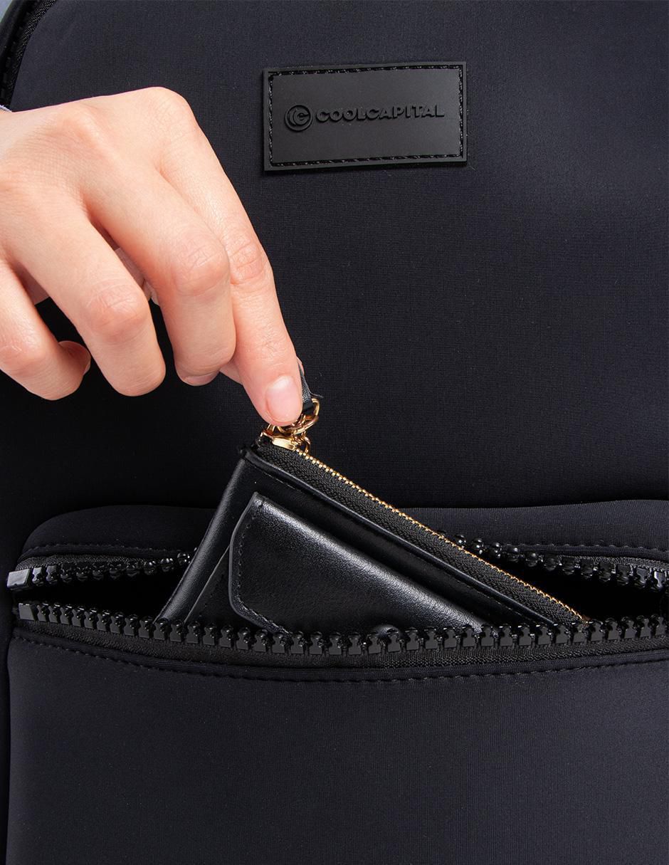 Mochila con portalaptop Slay impermeable 7
