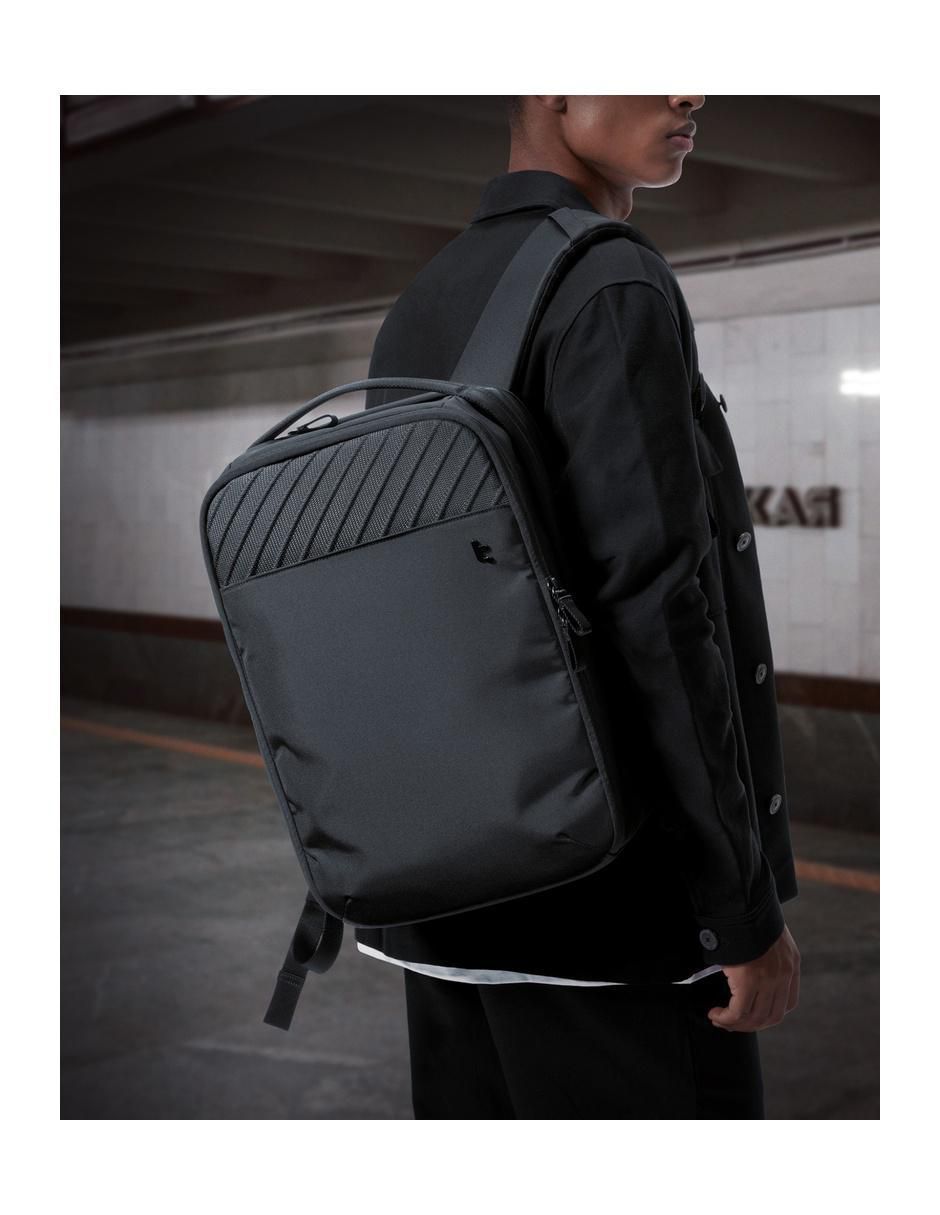 Mochila con portalaptop impermeable 4