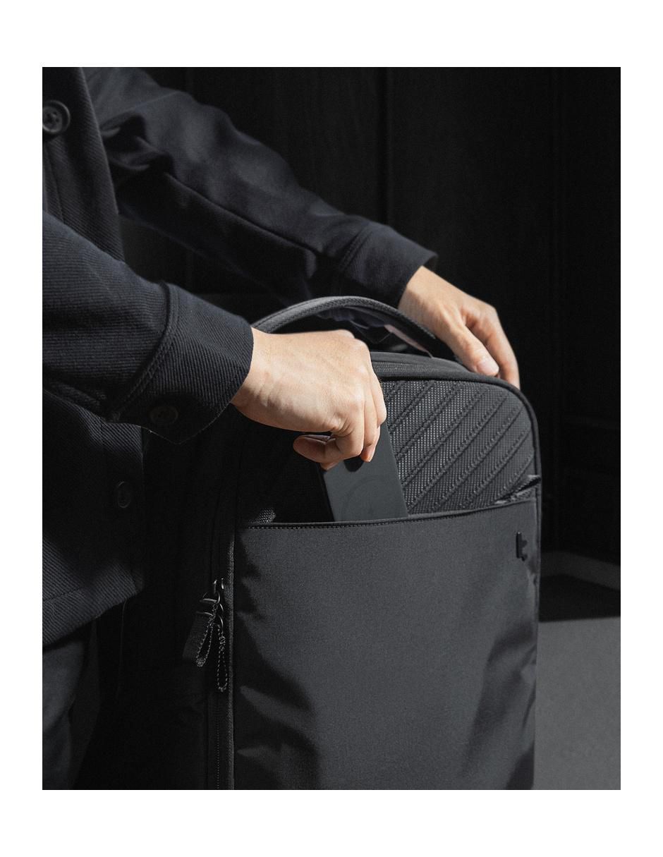 Mochila con portalaptop impermeable 5